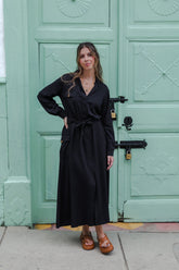 Vestido paloma manga larga con botones y cinturón  - Color Negro